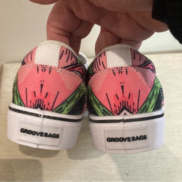 GROOVE BAGS Sz 5 Slip On Chunky Sole Pug Dog Design Slip On Flats Loafers - Picture 10 of 12